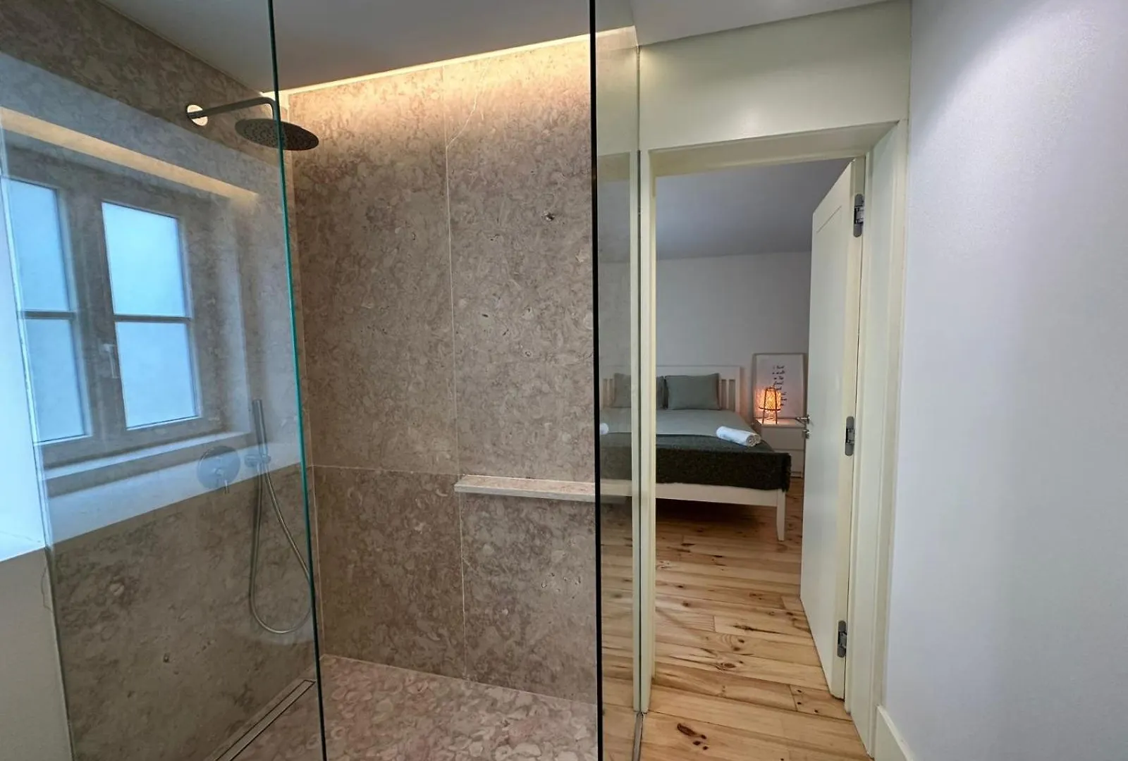 Privade Room In Baixa With Private Bathroom Lisboa